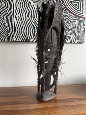 Statue du fleuve Sepik - Artistes de Papouasie